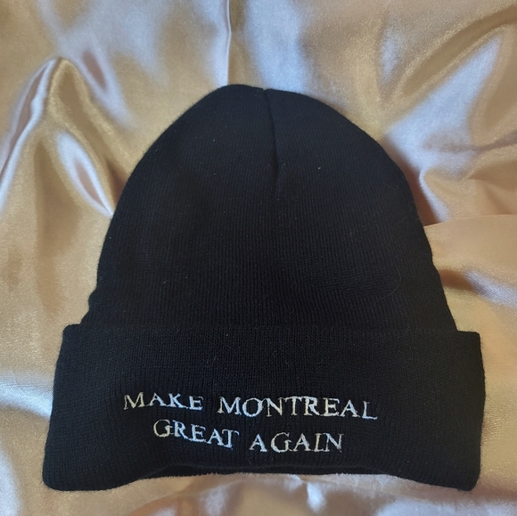New MAKE MONTREAL GREAT AGAIN black beanie - Picture 3 of 4